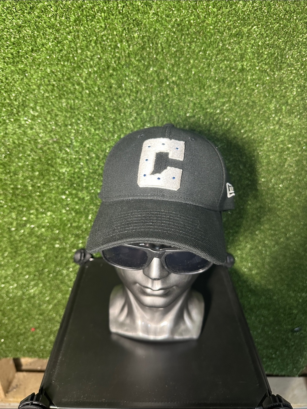Indianapolis Colts New Era Black Cap with White Embroidered 'C' and Blue Dots